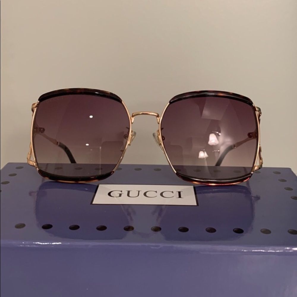 GUCCI GG0593SK 002 Gold/Havana Frame Brown Lens Sunglasses, New